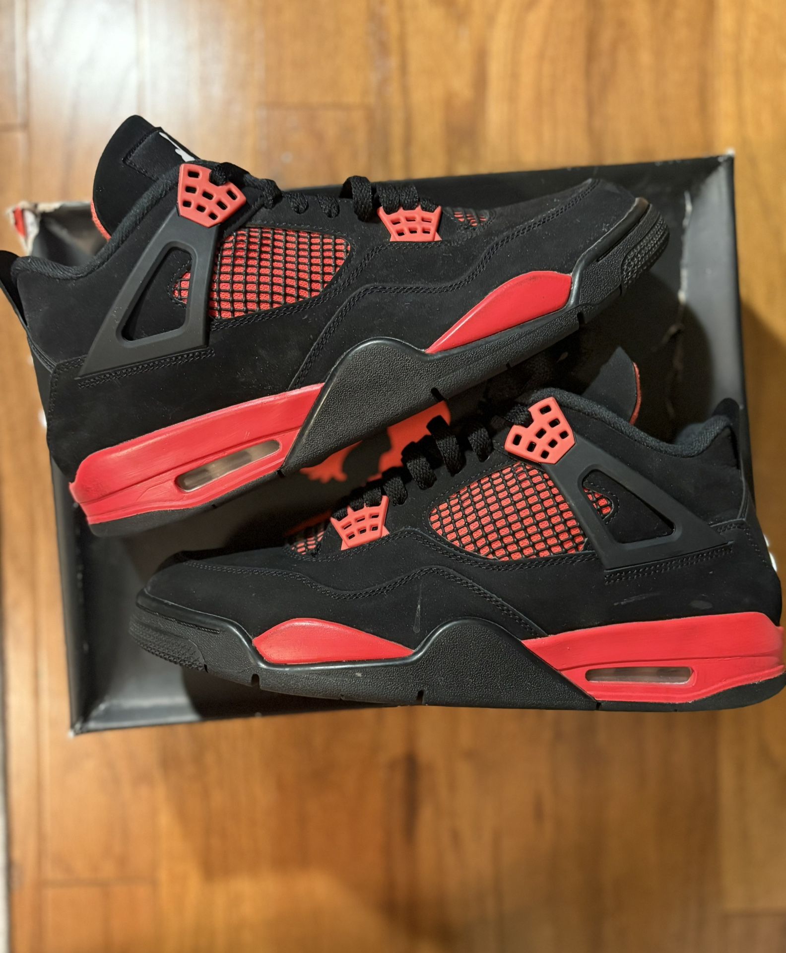 Jordan 4 Red Thunder Size 11.5