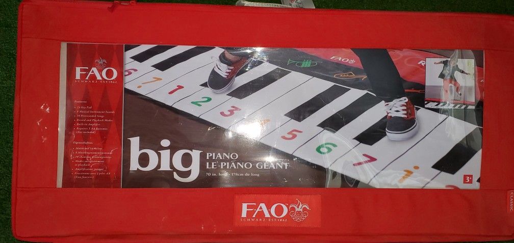 FAO Schwarz Big Piano Dance Mat