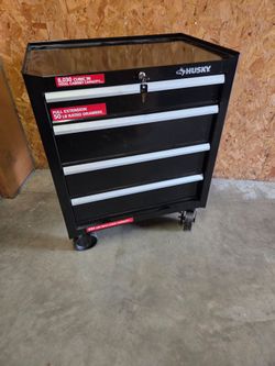 HUSKY tool chest