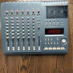 Tascam 424 MKlll Portastudio