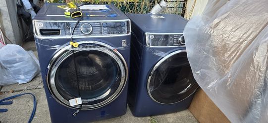 Washer and Gas Dryer-Read the description