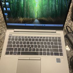 Hp Elitebook Laptop 840 G5 Intel i5  8gb Ram 128gb Ssd - Loose Delete Button - Everything Works Great . Comes With Charger 