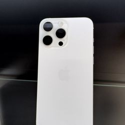 iPhone 15 Pro Max 256gb UNLOCKED