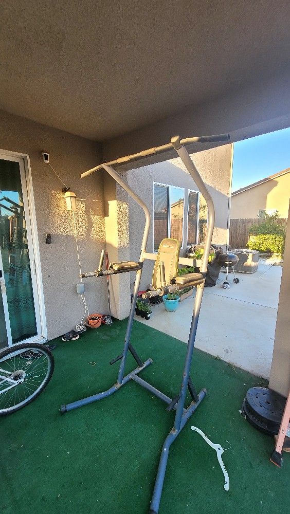 Pull up and Dip station by Elite Fitness