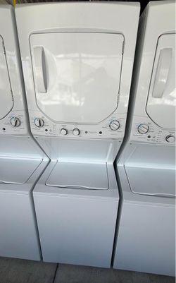 Washer and dryer GE tower electric 24”