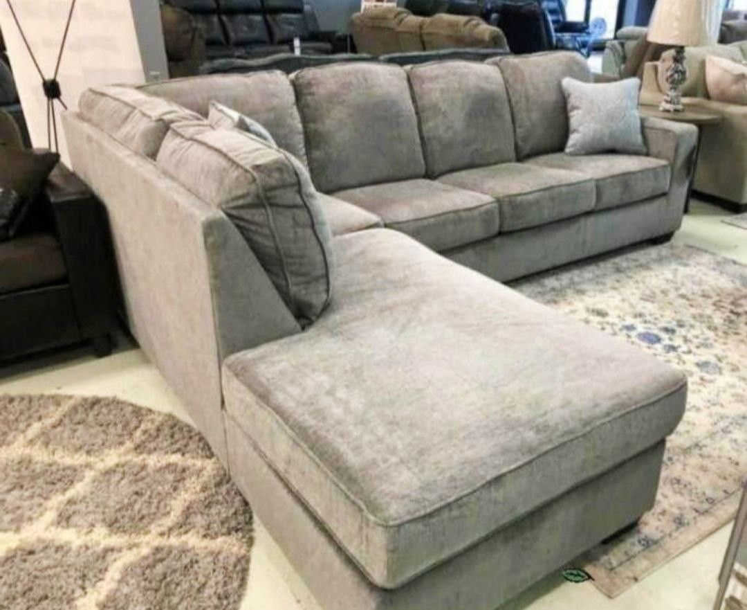 Altari Alloy Sectional