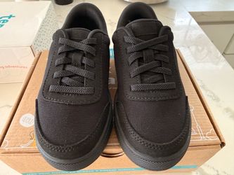 Kizik kid shoes