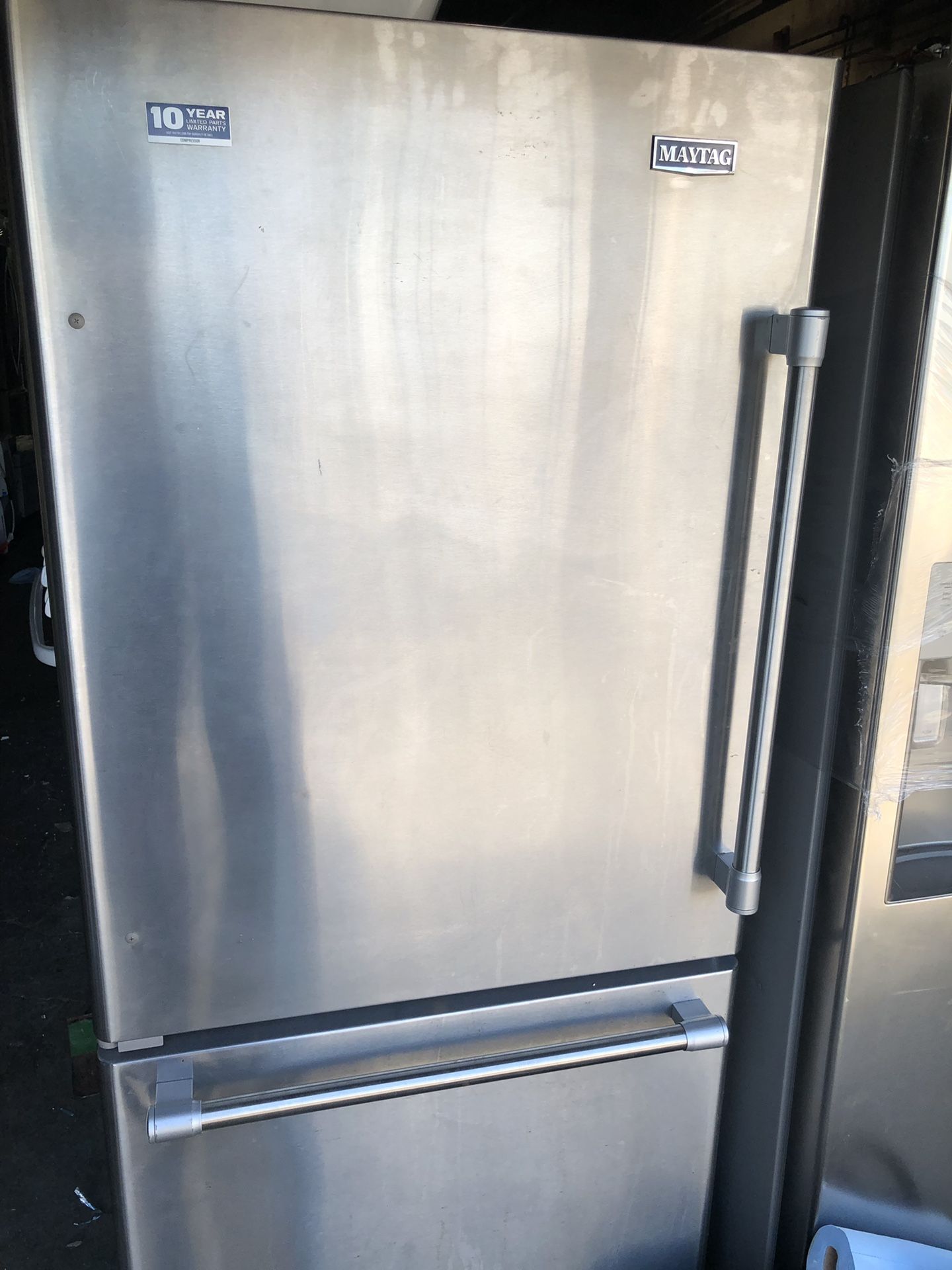 maytag 30 inches bottom freezer