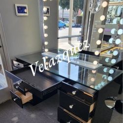 ✅️✅️VANITY WITH DOUBLE SIDED DRAWERS AND LED MIRROR WITH RGB AND BLUETOOTH SPEAKER✅️✅️