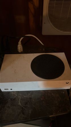 Xbox series s with controller only 180$ used btw