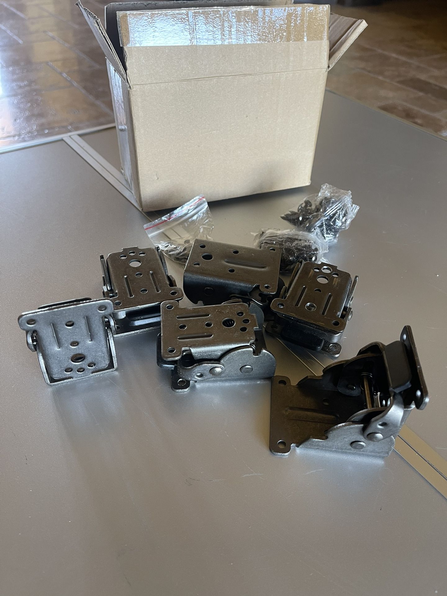 New! Six Locking Hinge for Folding Table Brackets