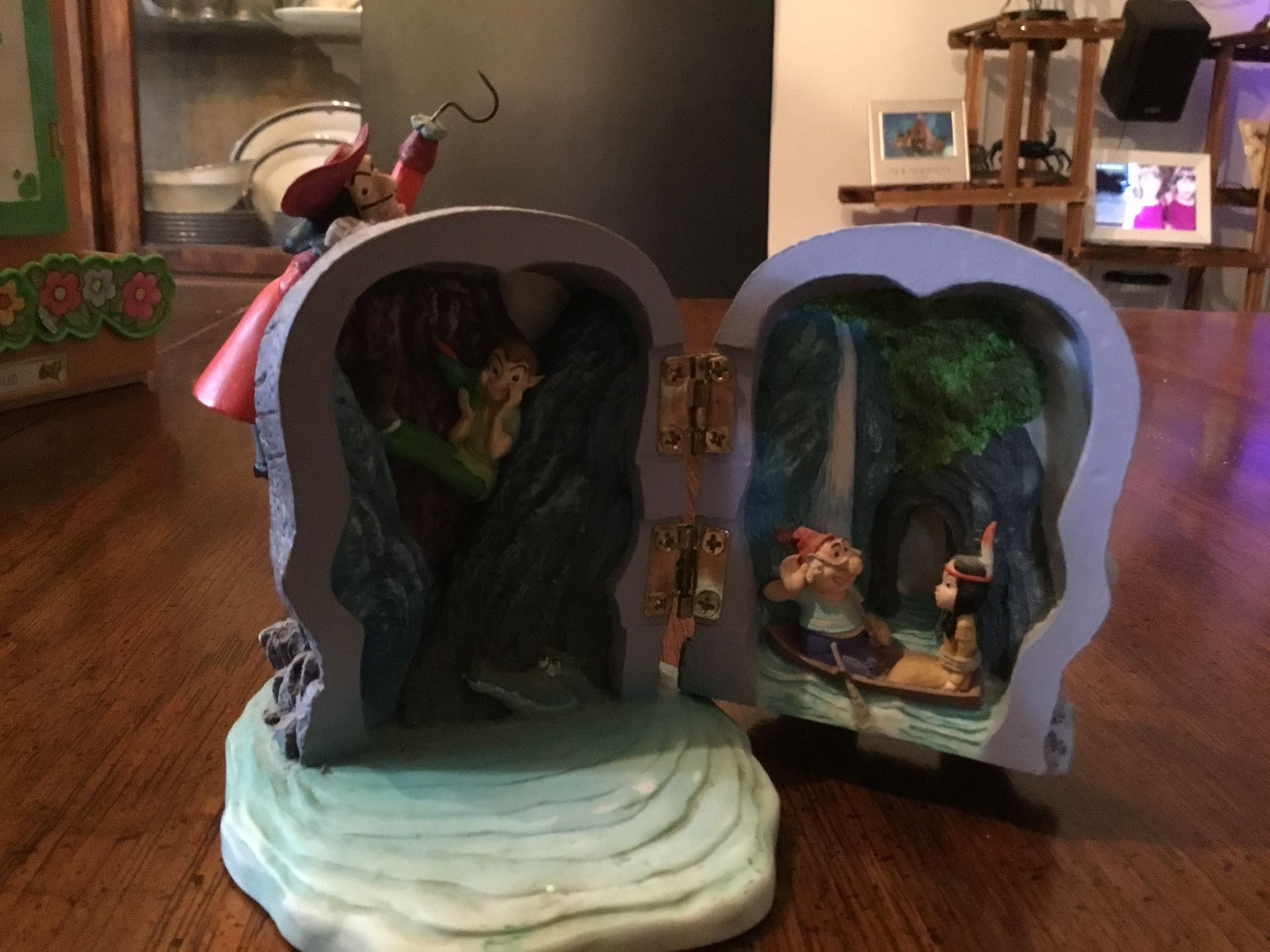 Disney Peter Pan, Hook, Smee, And Tiger Lily Collectible