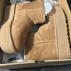 Ugg Classic Platform Brown Size 9 NIB