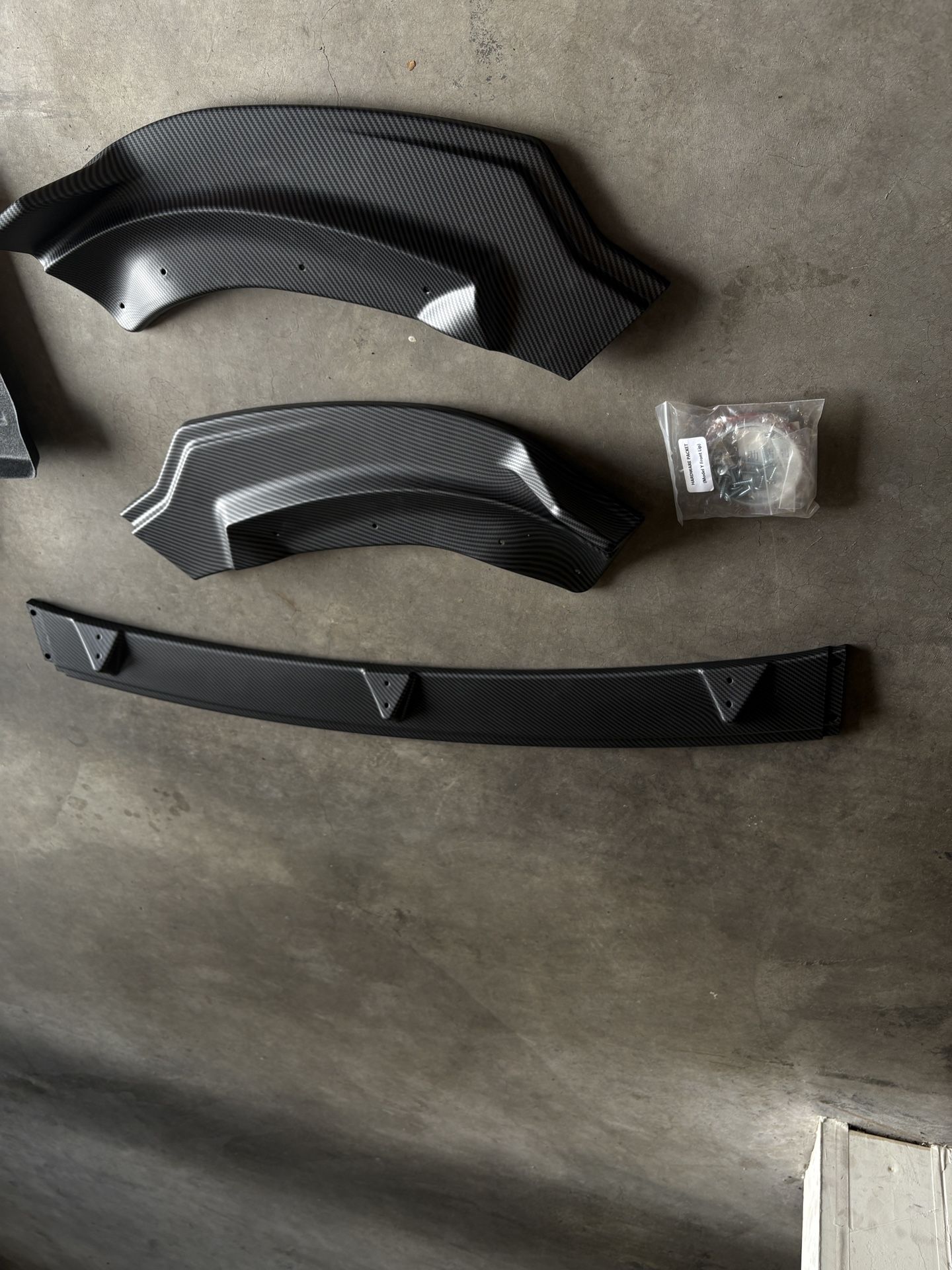 Model y Front Lip 3 Pic