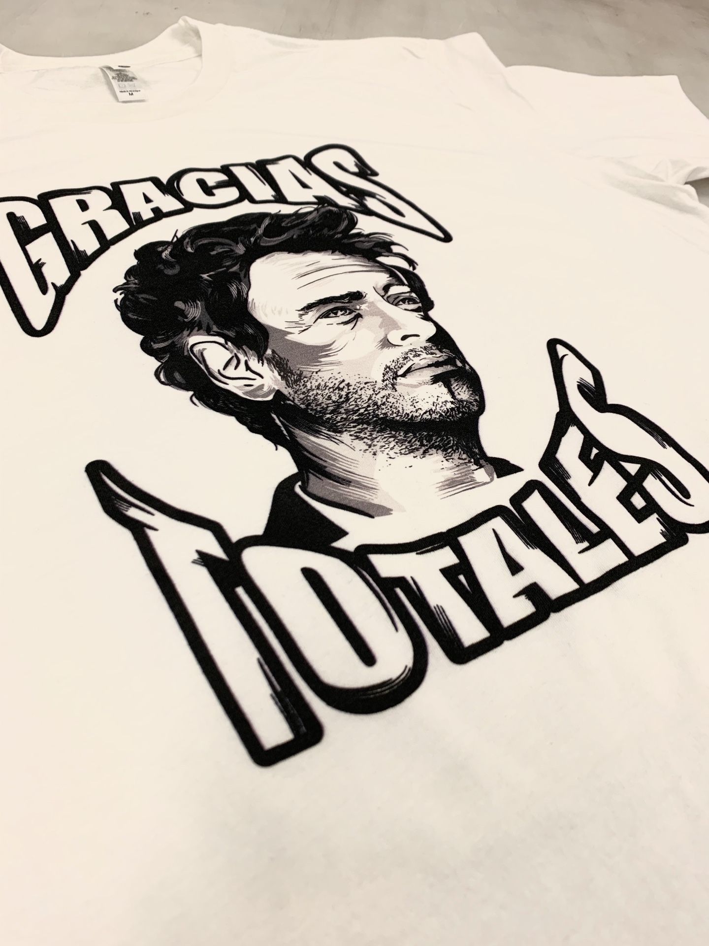 Gracias Totales T shirt