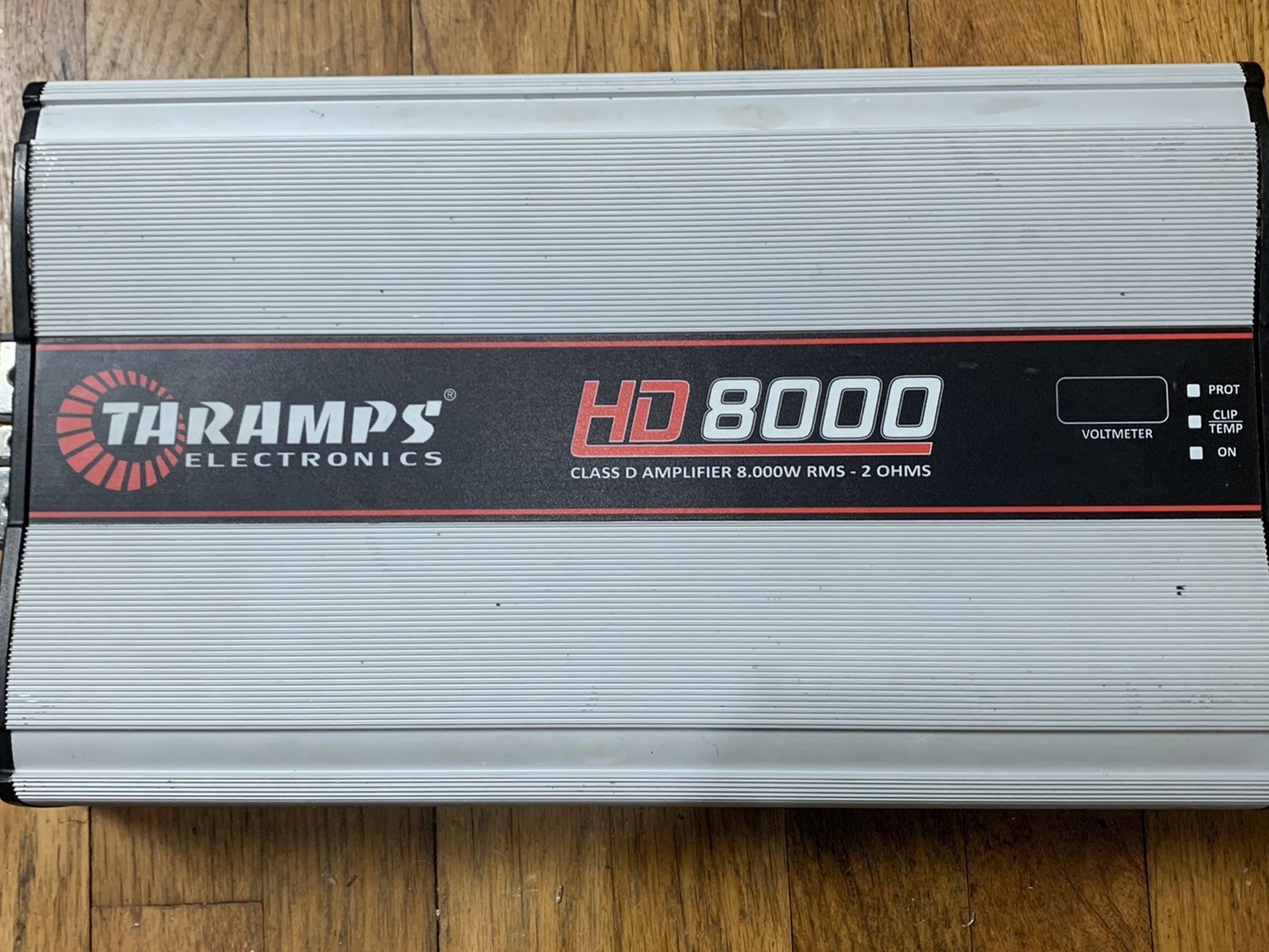 Taramps HD8K Amplifier