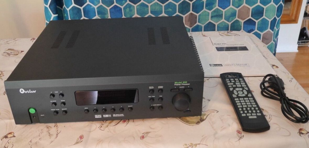 AV Separates Preamp And Power Amplifier Outlaw And Sherwood