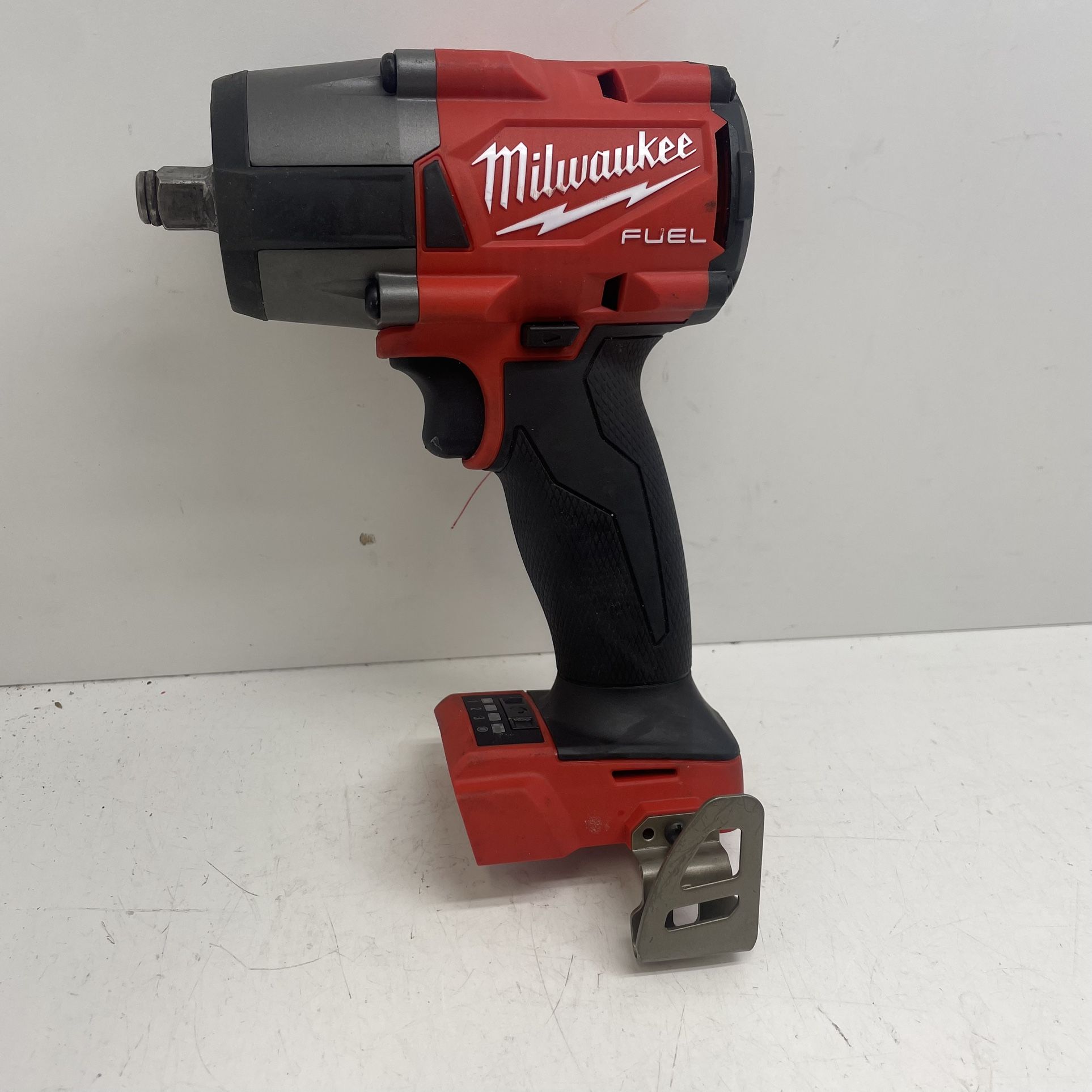 Milwaukee M18 Fuel Brushless Impact Wrench 198884/12