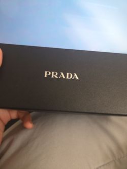 Prada glasses last in stock, on deal