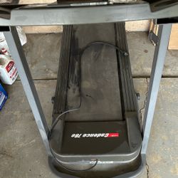Weslo cadence 78e Treadmill 