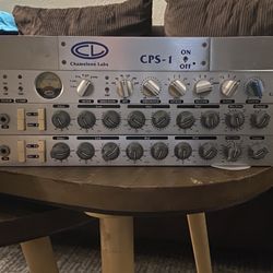 Kit Chameleon  Labs 7720 Stereo Compressor And Two Chameleon Labs 7602 Mic Preamps With CPS-1 Power Supply For All Items 
