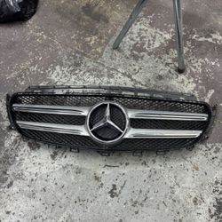 2015-18 Mercedes Benz C300 Grill 