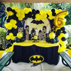 Batman party decor