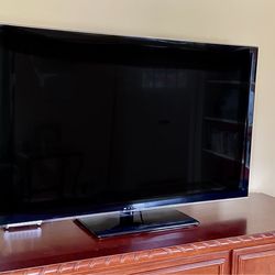 Panasonic 47” LED TV (TC-L47E50) – Great Picture, Reliable Brand