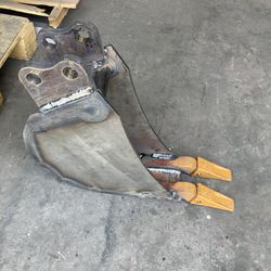 Mini Excavator Bucket 7” Inches