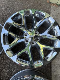 GM 6 lug wheels.