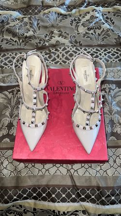 Valentino Garavani Patent Rockstud Caged Pumps 100 MM