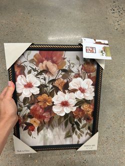 NWT Floral Bouquet Wall Art with glasses cover