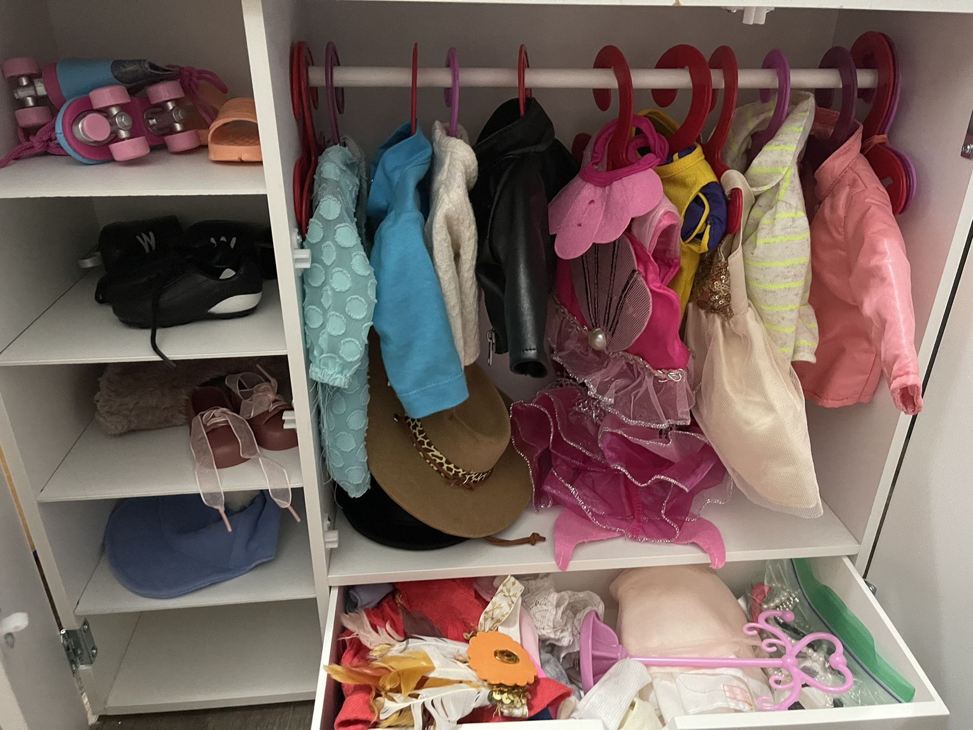 Our Generation (OG) Doll Closet With Clothes 