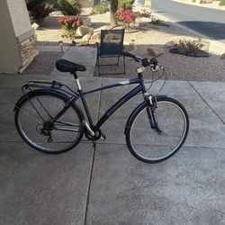 Schwinn Fifth Avenue Commuter Bike
