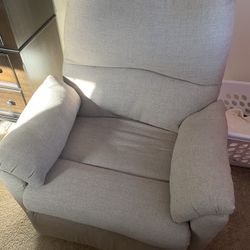 Clean Gently Used Beige Recliner