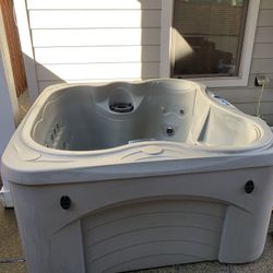 Aquaterra Spa Grayson Hot tub 