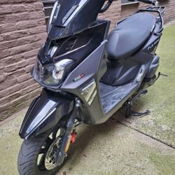 Fly wing 200 cc scooter ( fighter pro)