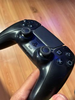 Black PS5 Controller