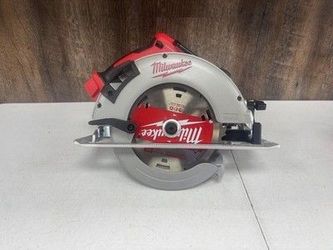 Milwaukee Circular Saw