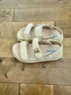 Steve Madden Platform Sandals