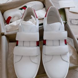 New- Gucci Kids Sneakers ( Size 34 / 36)