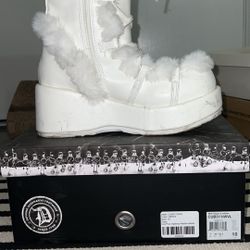 Woman CUBBY-311 boots demonia