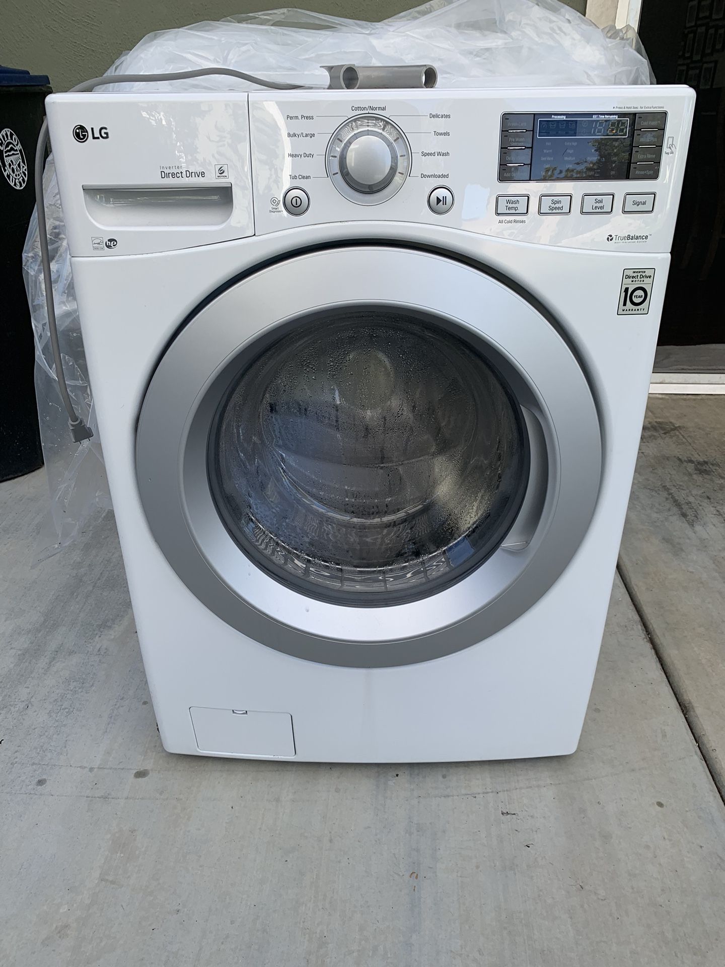 LG Front load Washer Model WM3270CW