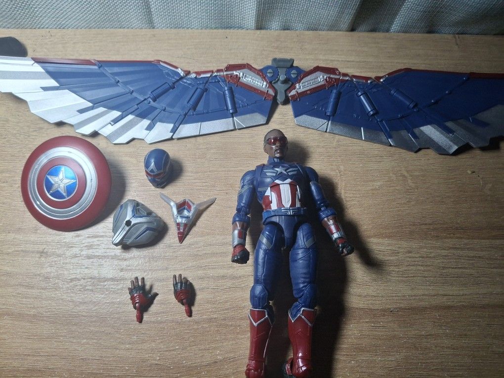 Marvel Legends Captain America (Sam Wilson)