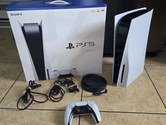 PS5 Disc Edition w/ Original Box – Excellent Condition