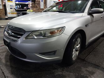 2011 Ford Taurus