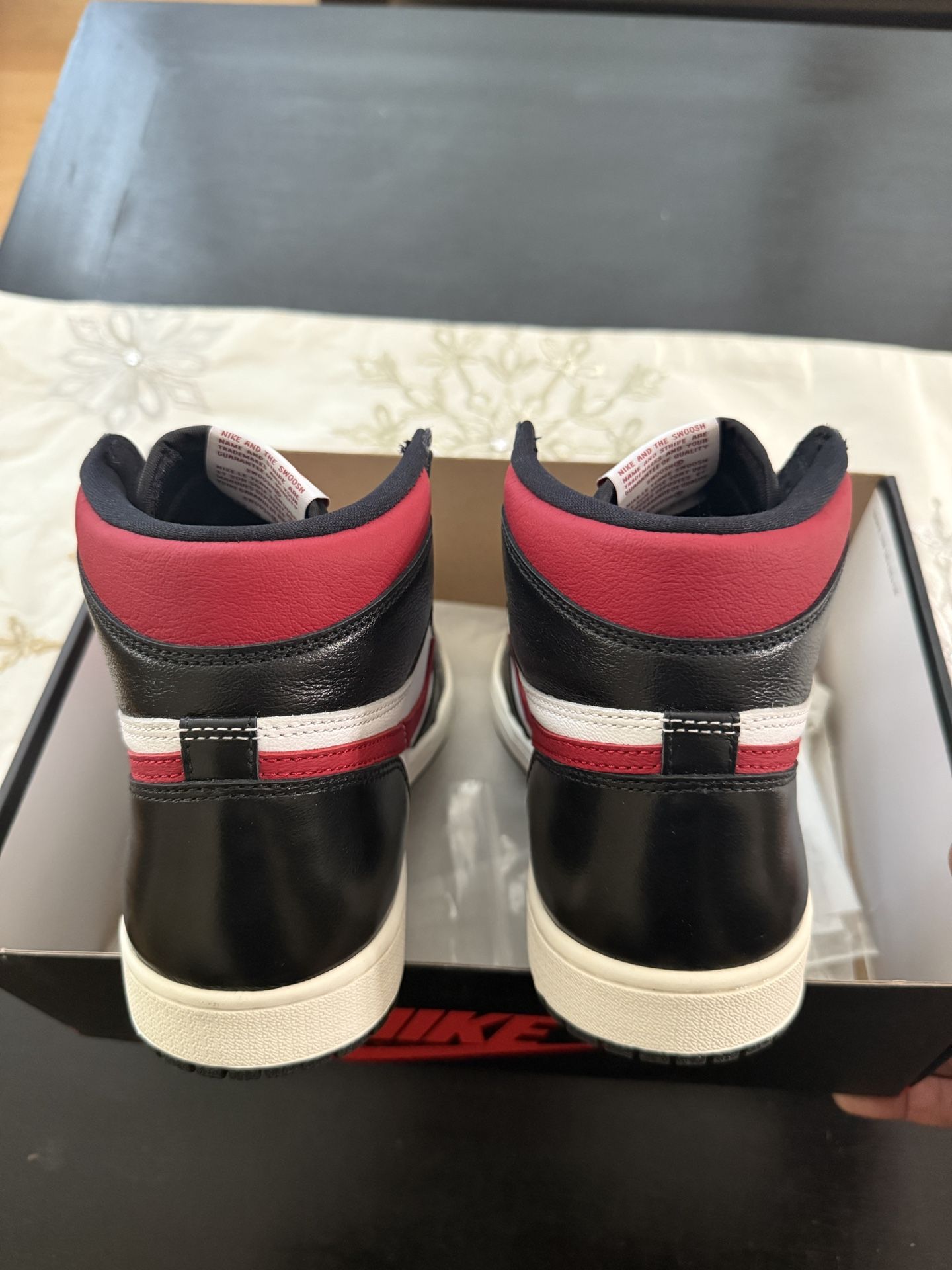 Jordan 1 Retro High Black Gym Red