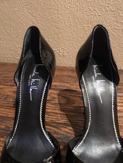 Nicole Miller heel size 7
