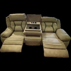 Electric Reclining Sofa Set (3-Piece) – USB, Power, Extremely Comfortable