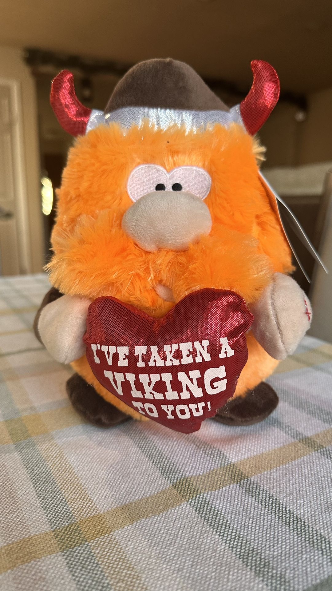 musical decorations for Valentine's Day